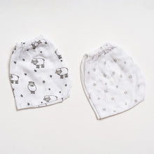 Load image into Gallery viewer, Muslin Shorts - Counting sheep