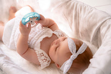 Load image into Gallery viewer, Sophie la girafe - Cooling teething ring
