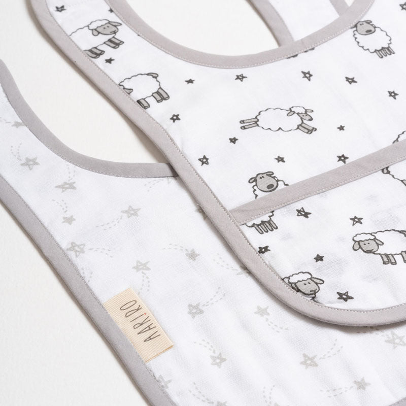 Classic Muslin Bib - Counting Sheep