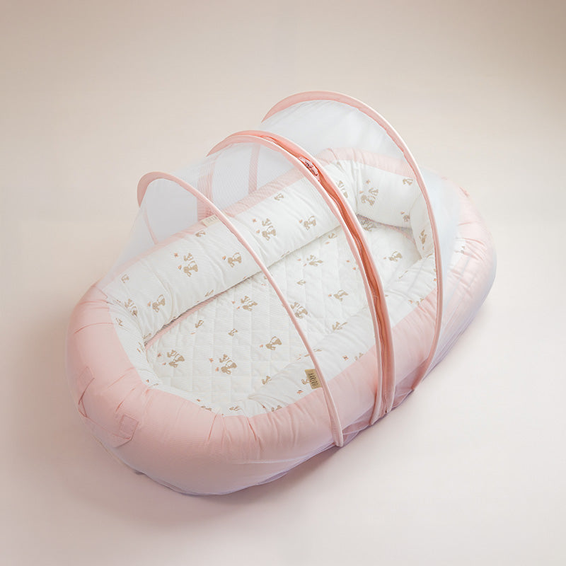 Cozy nest - Honey Bunny