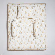 Load image into Gallery viewer, Silk cotton Bedding set - Stand tall
